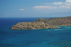 Widok na wysp i pwysep Spinalonga